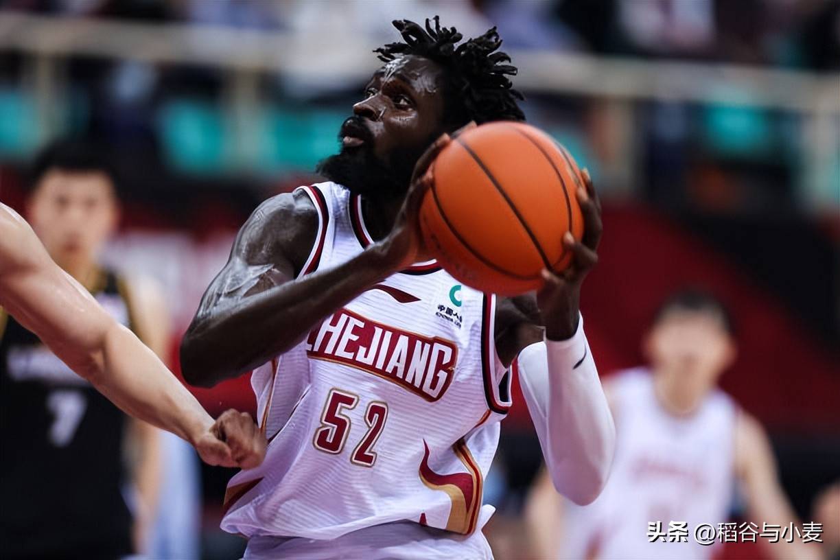 外援表现稳定，助力球队获得胜利