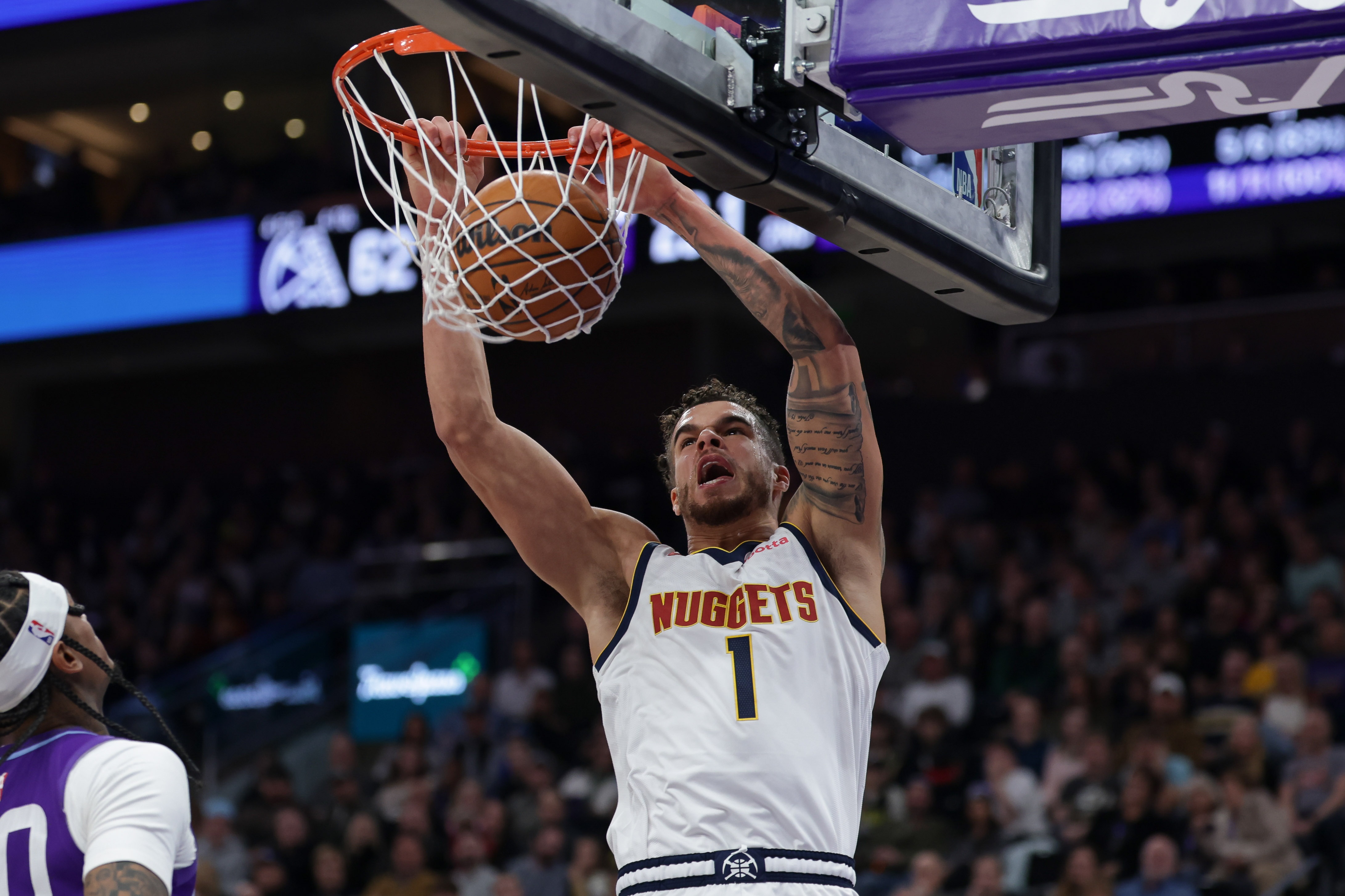 爵士击败掘金,延续连胜 爵士击败掘金,延续连胜