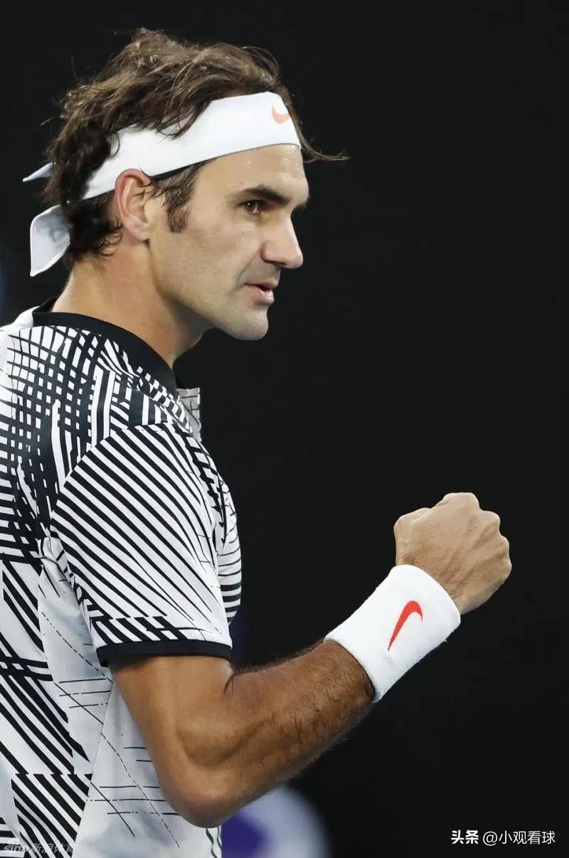 包含欧洲网球队险胜意大利网球队，费德勒绝境逆转的词条