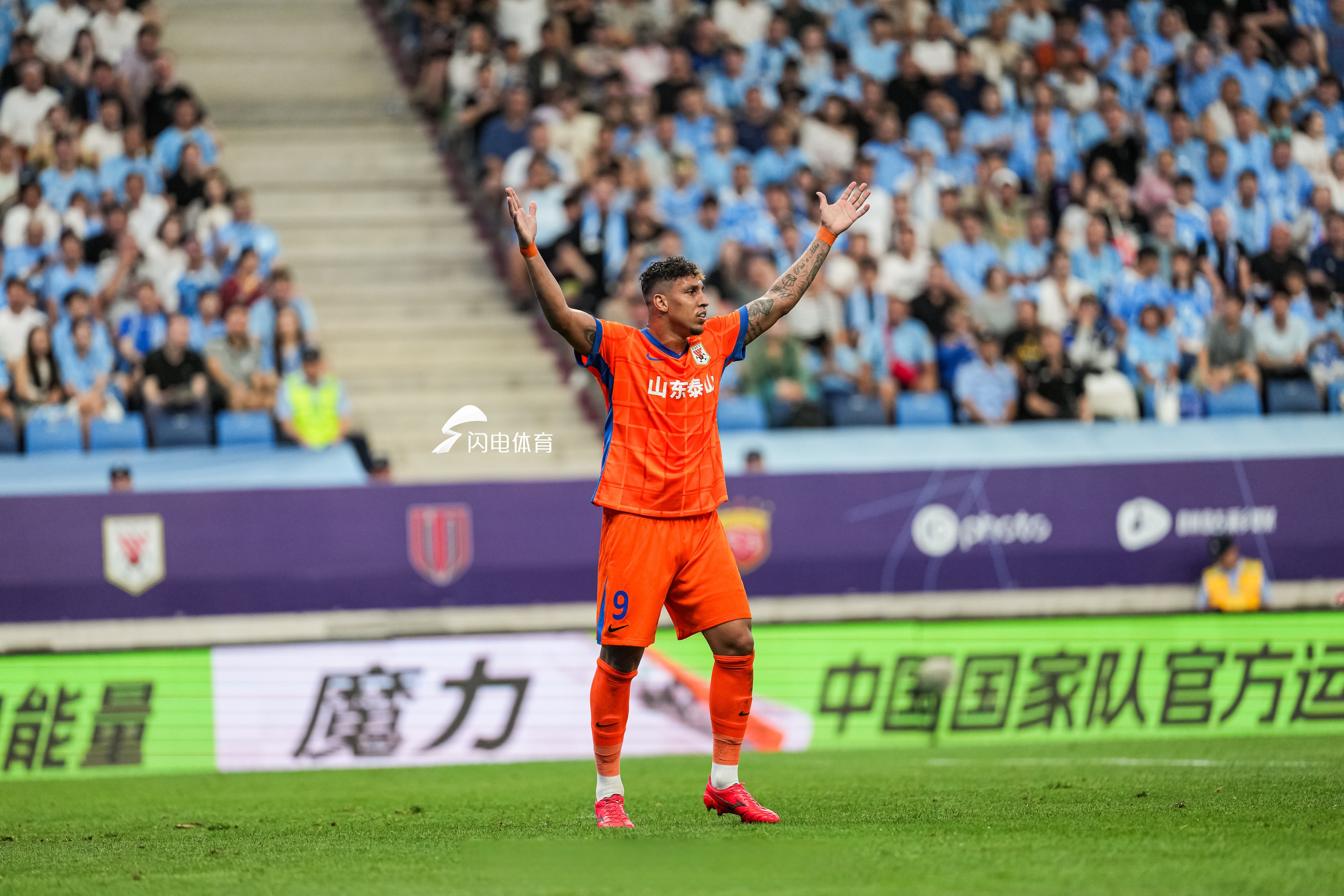 近期表现走低，球队主帅面临下课压力