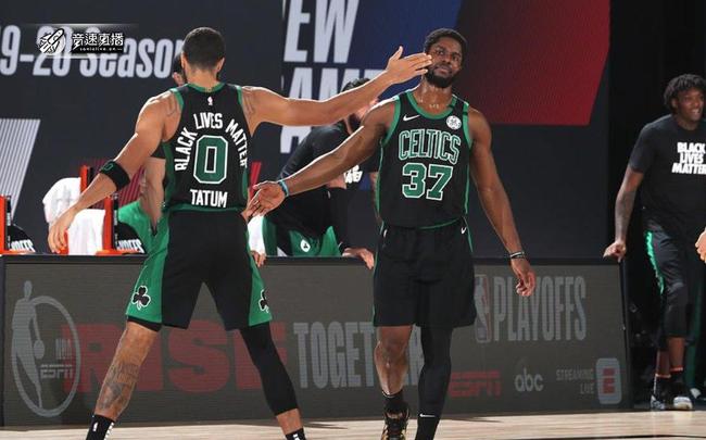 深圳队轻取凯尔特人，范弗利特刷新纪录