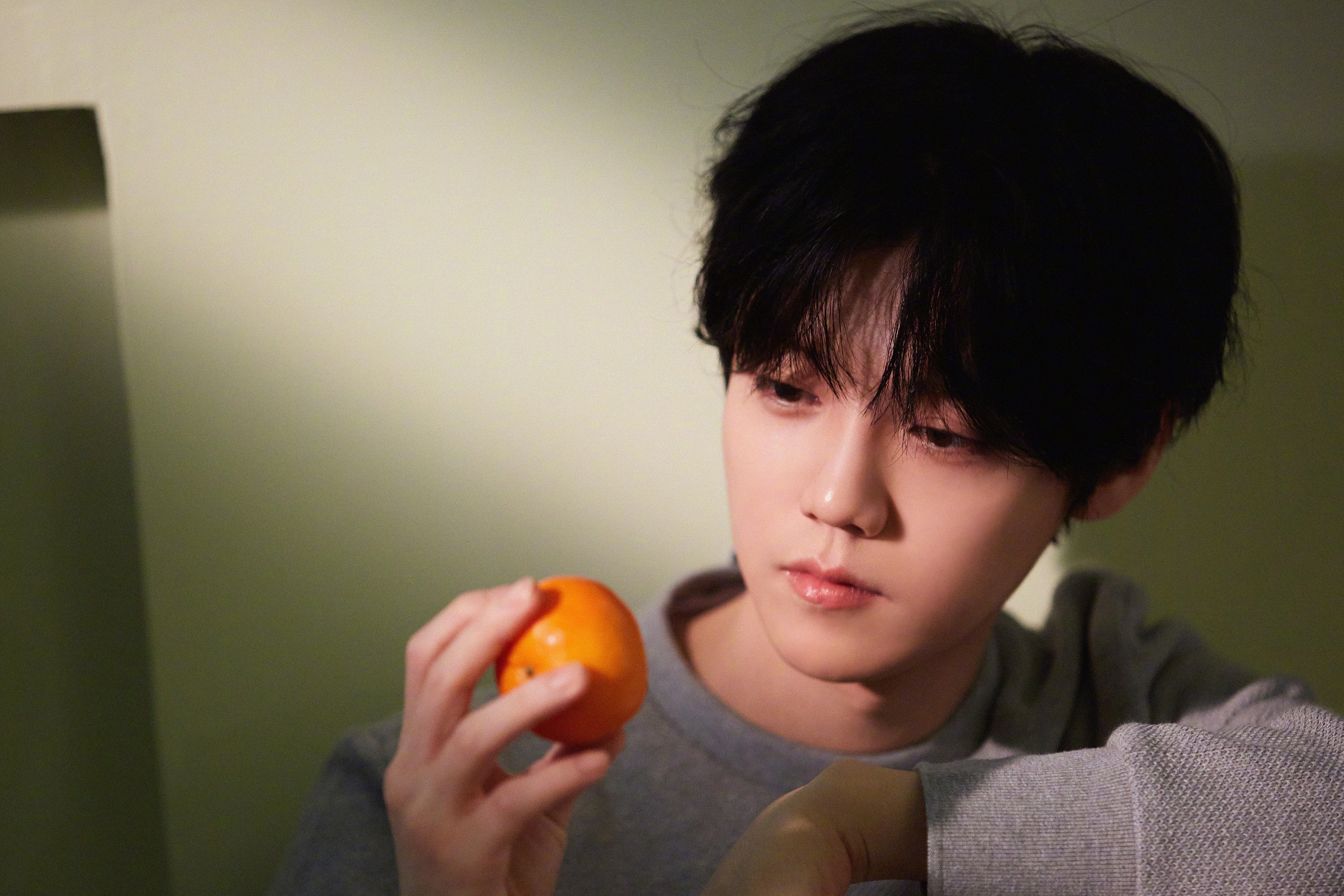 跨界争冠传奇，湖人胜新疆，恩比德英超赛场展雄风