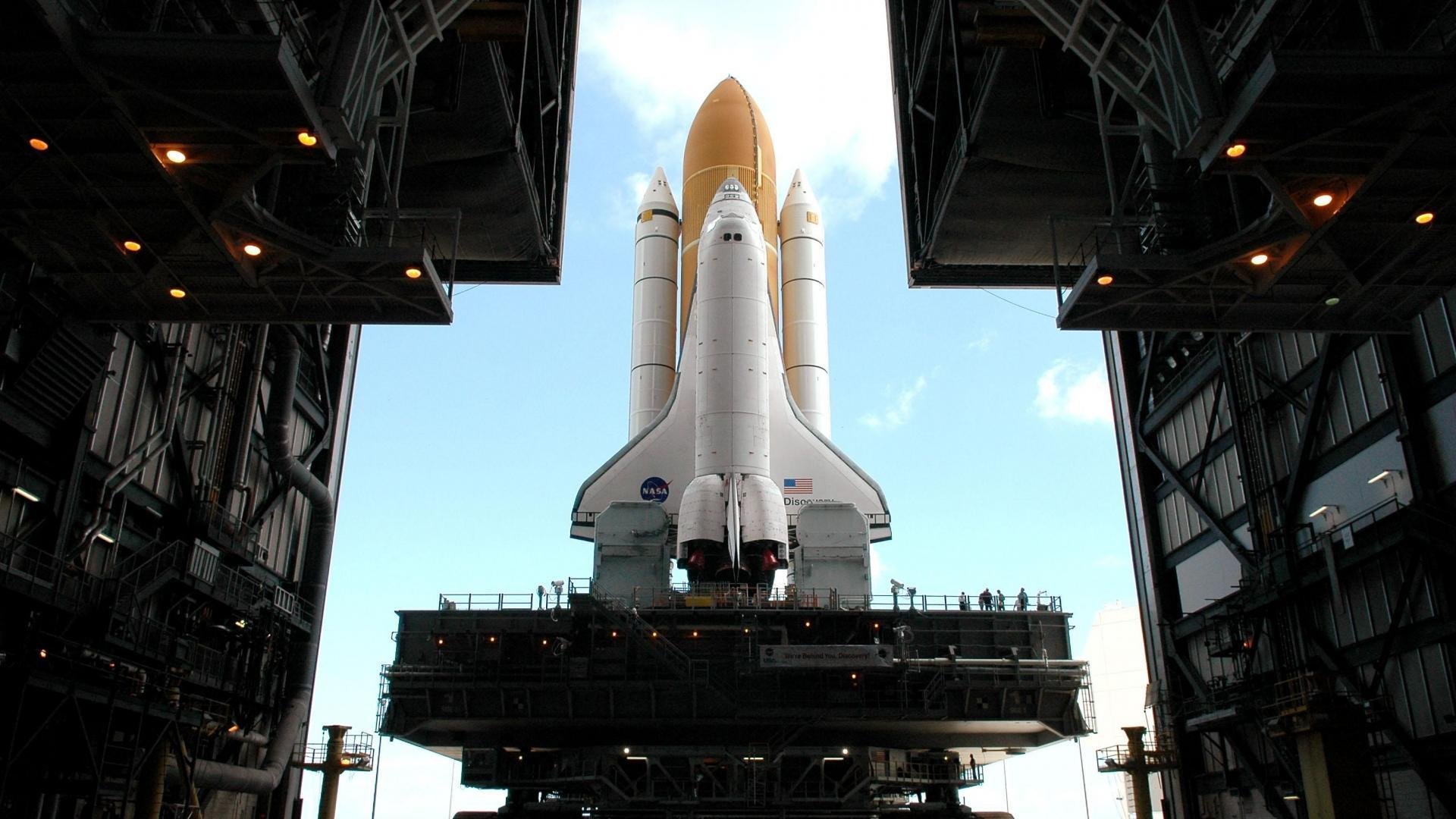 双线狂飙，莱万帽子戏法引爆赛场，克罗地亚压哨绝杀点燃激情