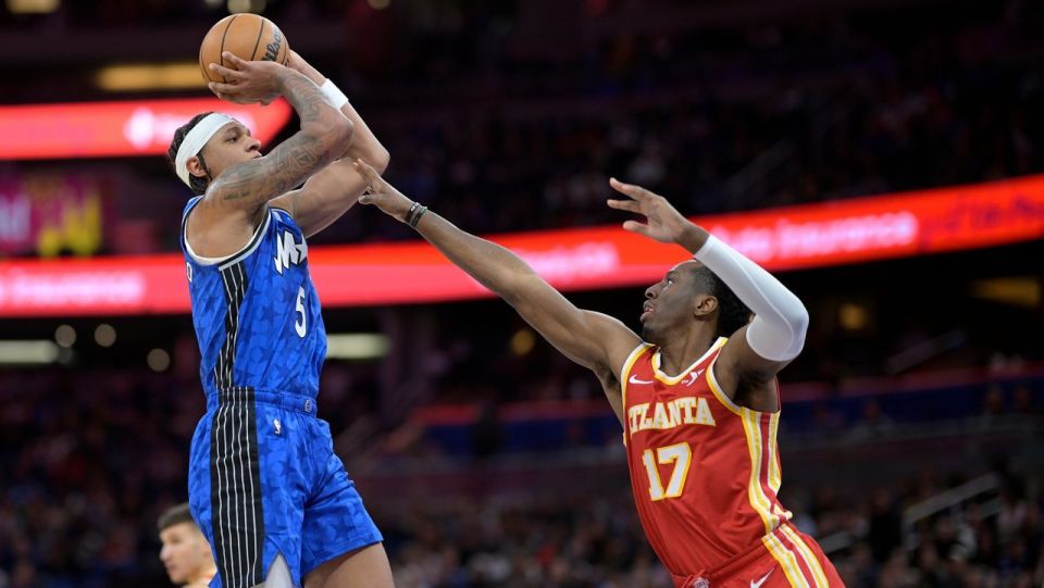 灰熊连续得分压制上海队，班凯罗成为关键先生