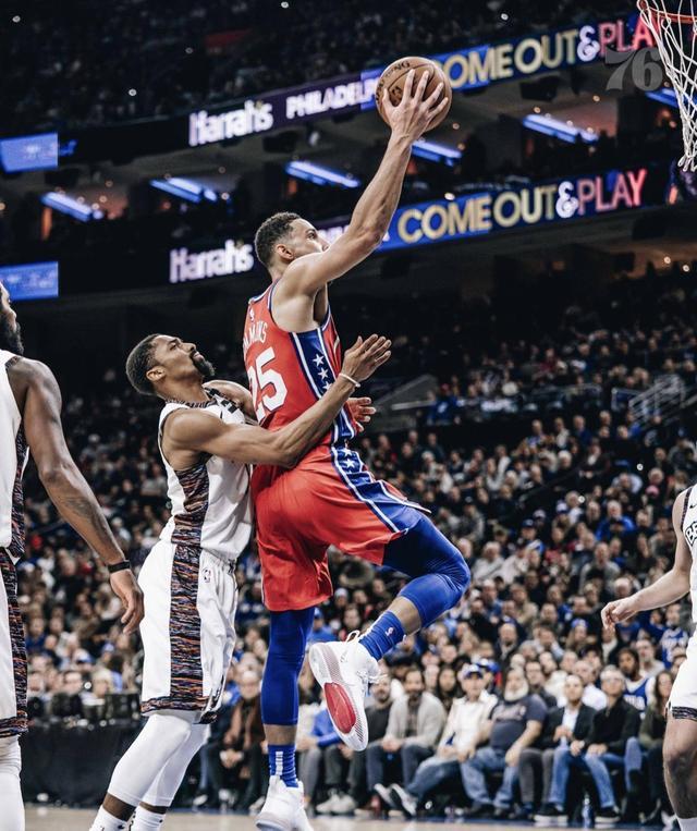 厄瓜多尔逆转那不勒斯，卡瓦哈尔在东决关键战接管比赛